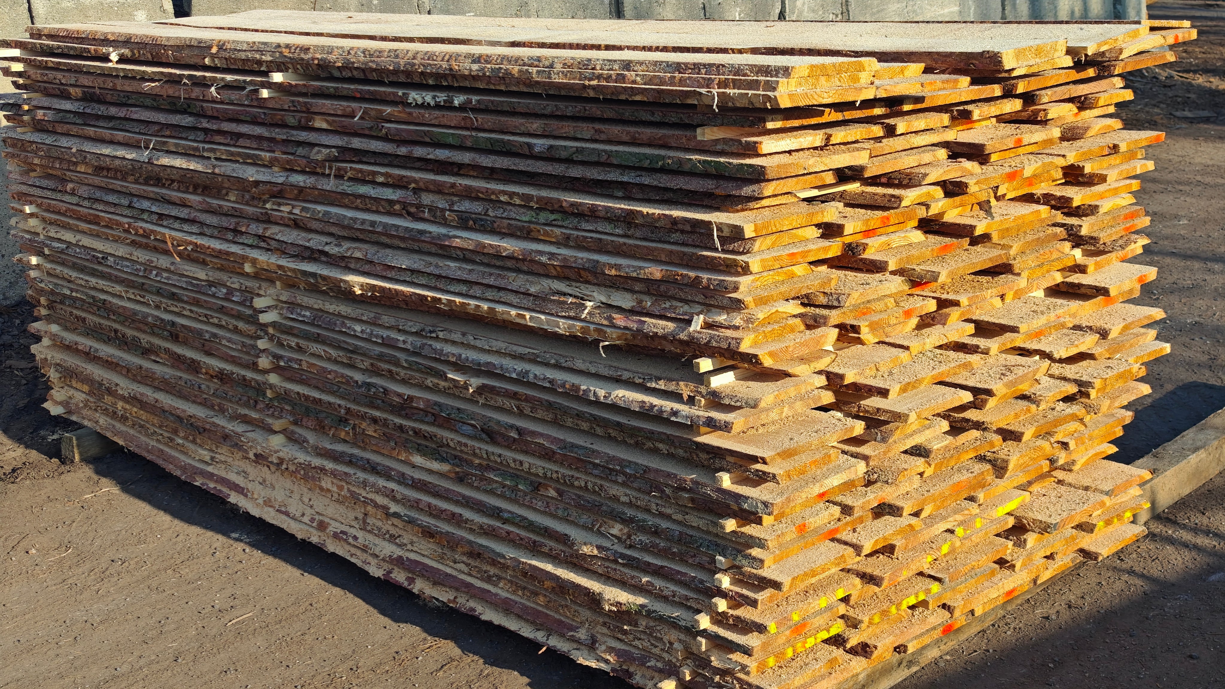 Schwarten Lärche Rangerzaun Bonanzabretter