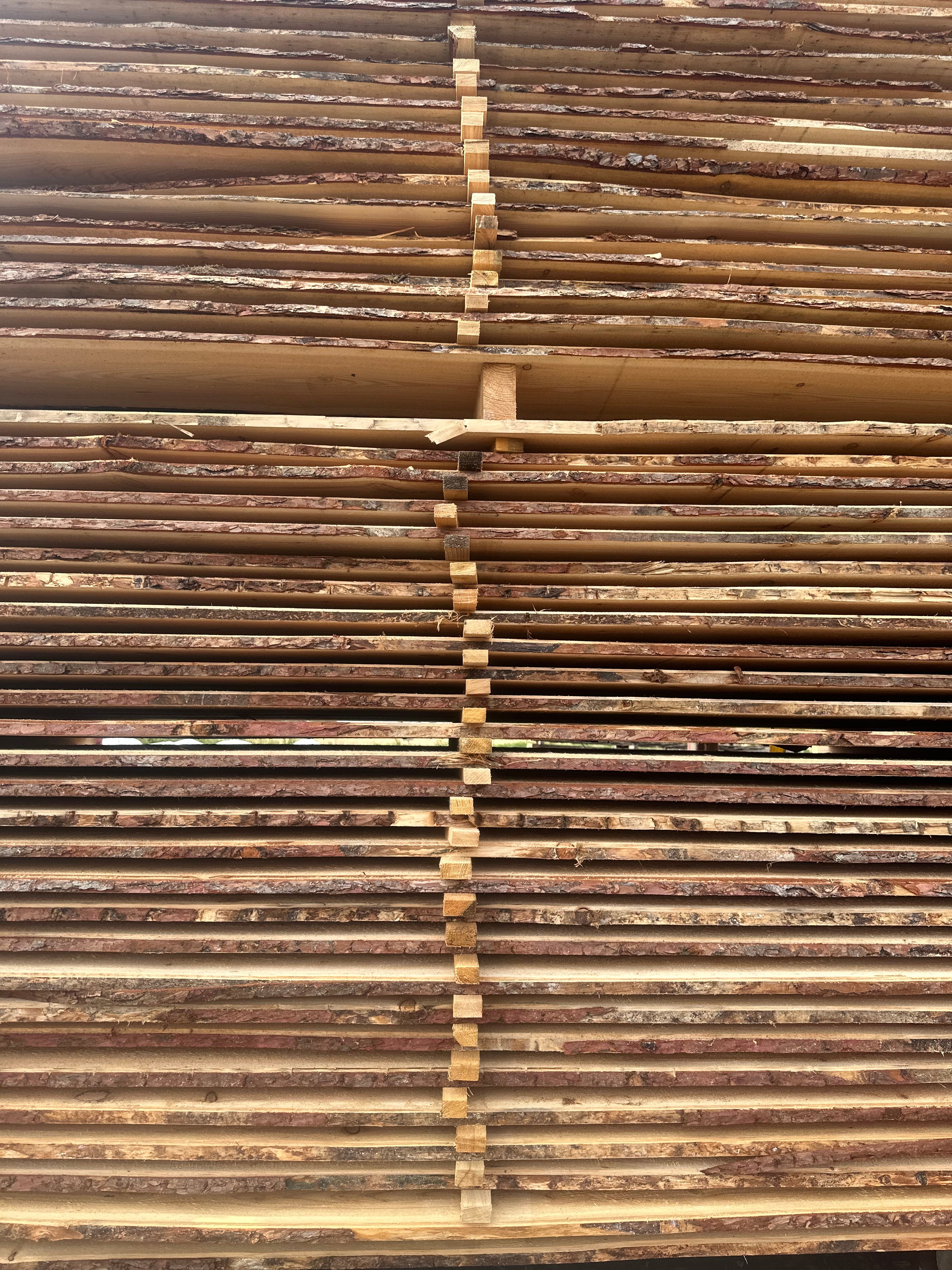 Schwarten Lärche Rangerzaun Bonanzabretter