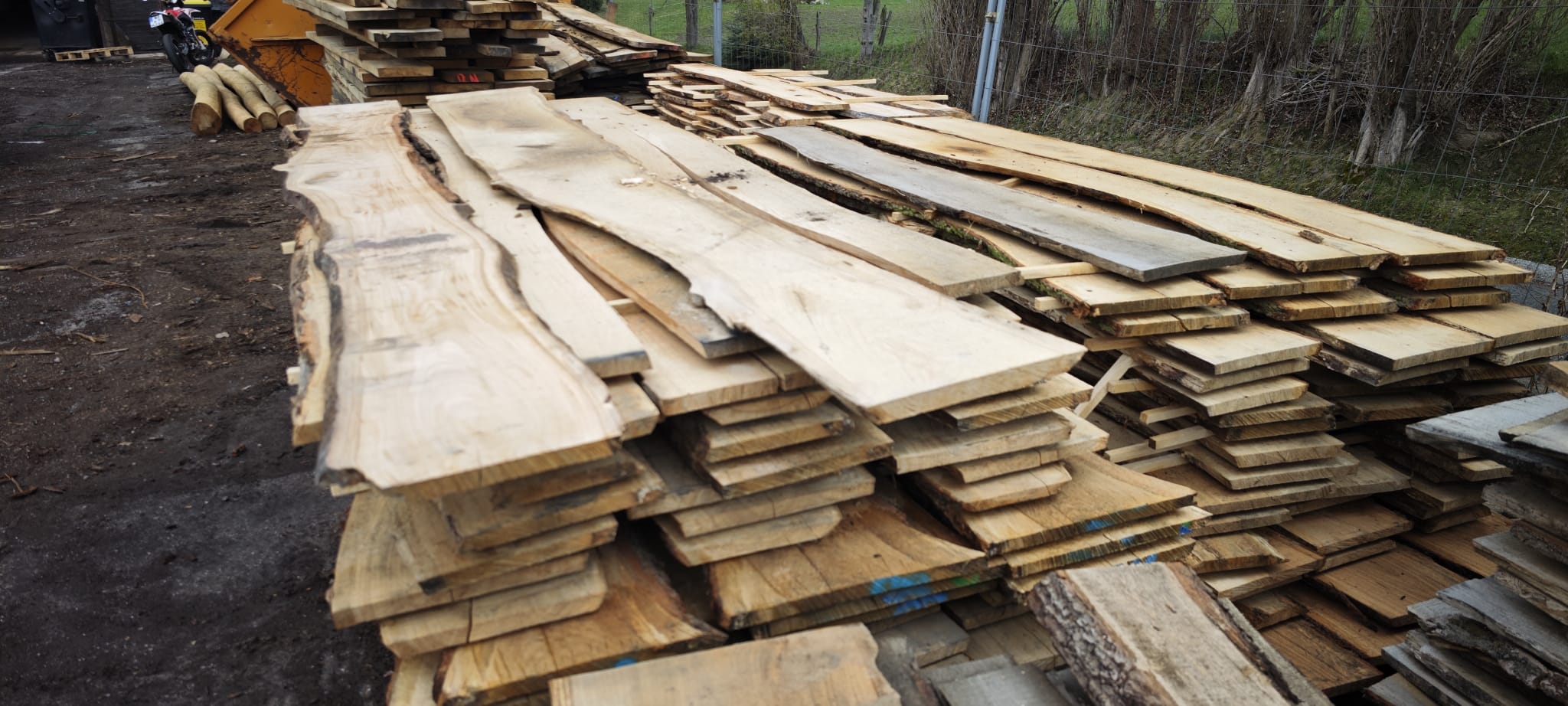 Schwarten in Lärche/Eiche/Fichte Rangerzaun Bonanzabretter