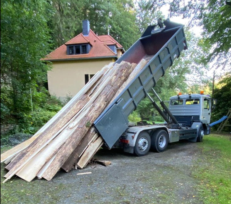 Schwartenbündel Ladung LKW Lieferung Holz Holz4U