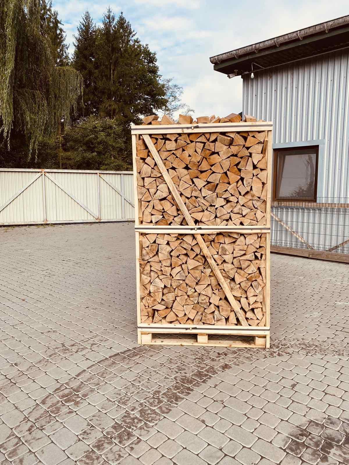 Feuerholz Buche - gestapelt kostenloser Versand